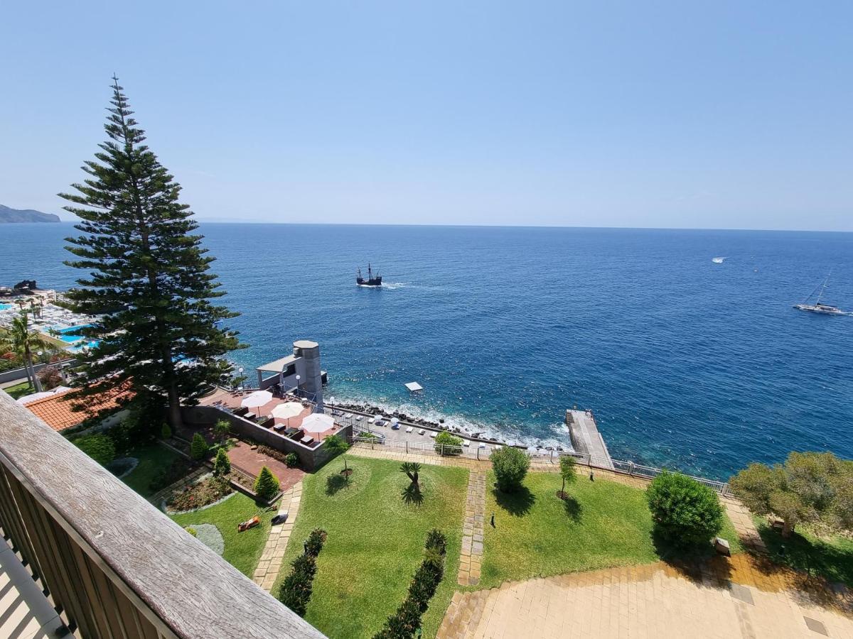 Ocean At Your Feet! Funchal  Kültér fotó