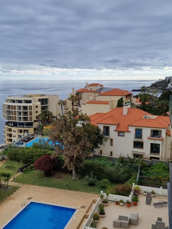 Ocean At Your Feet! Funchal  Kültér fotó